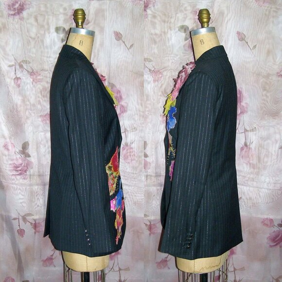 RARE size 46 Dolce & Gabbana Blazer with Floral Applique - Picture 8 of 16